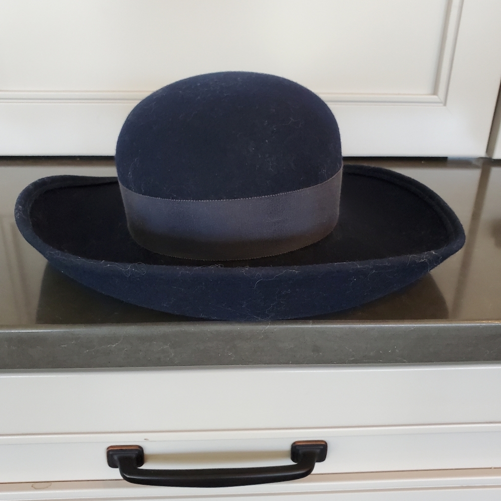 Ladies Fashion Hat